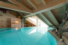 Wellness Hotel Engel - Hallenbad im Dachgeschoss